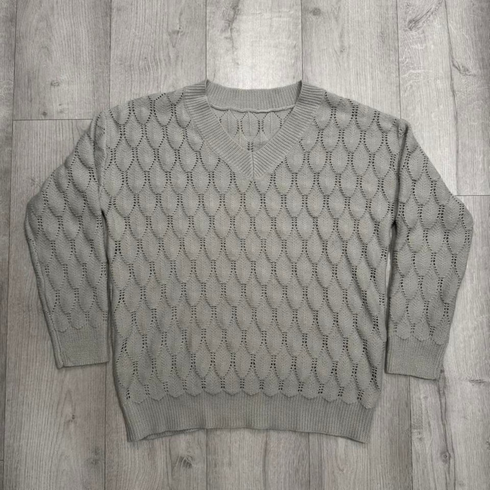 Vintage-style gray V Neck Knit Sweater Textured Pattern Cozy Pullover